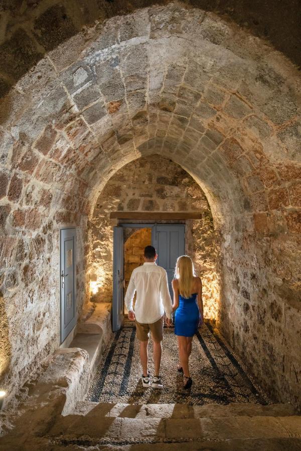 Lindos Serenity Suites エクステリア 写真